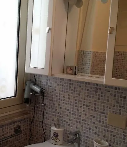 לינה וארוחת בוקר Casa Valeria קטאניה